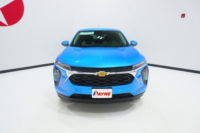 2026 Chevrolet Trax LS - Photo 2