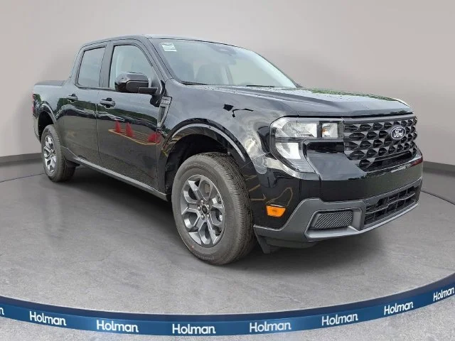 New 2026 Shadow Black Ford XLT image 2