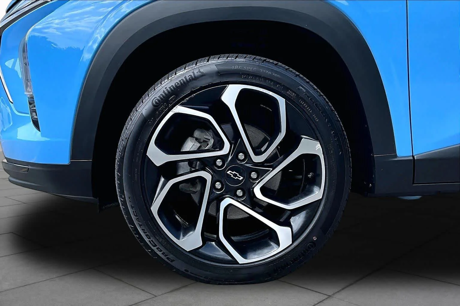 Used 2024 Fountain Blue Chevrolet 2RS image 11