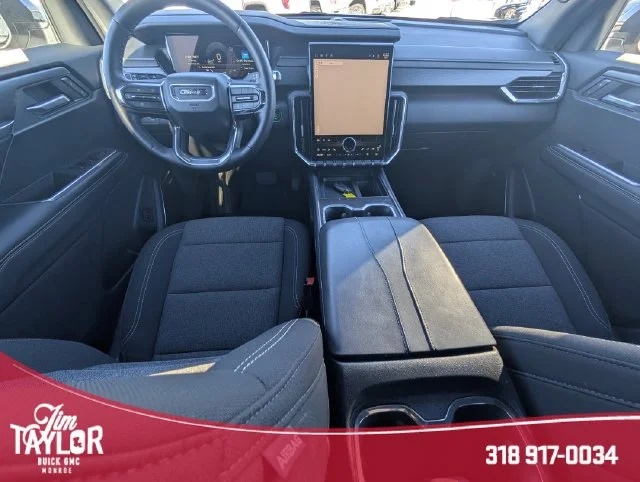 Used 2025 White GMC Elevation image 27