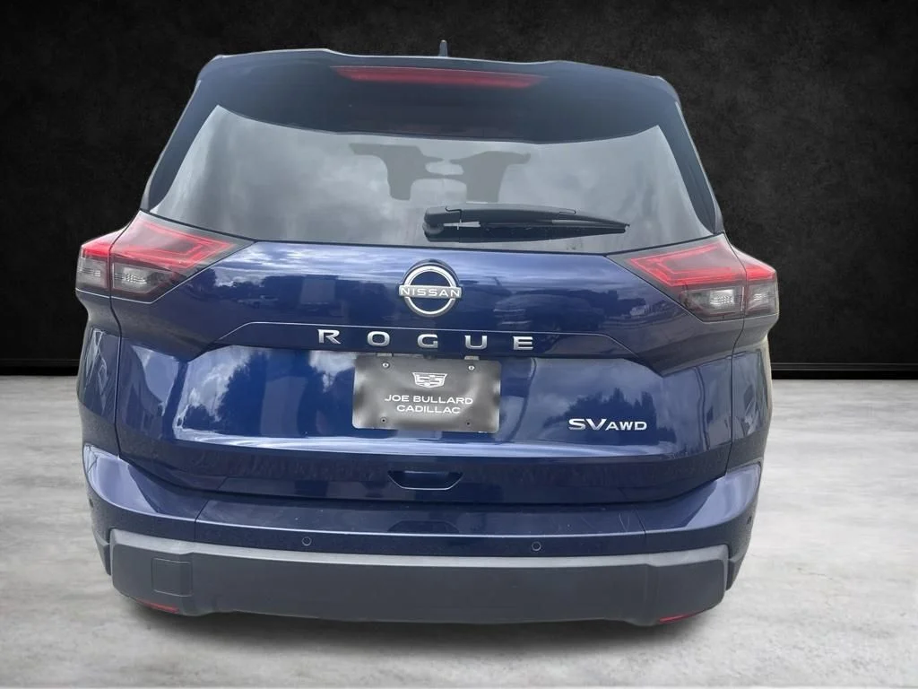 Used 2024 Deep Ocean Blue Pearl Nissan SV image 6