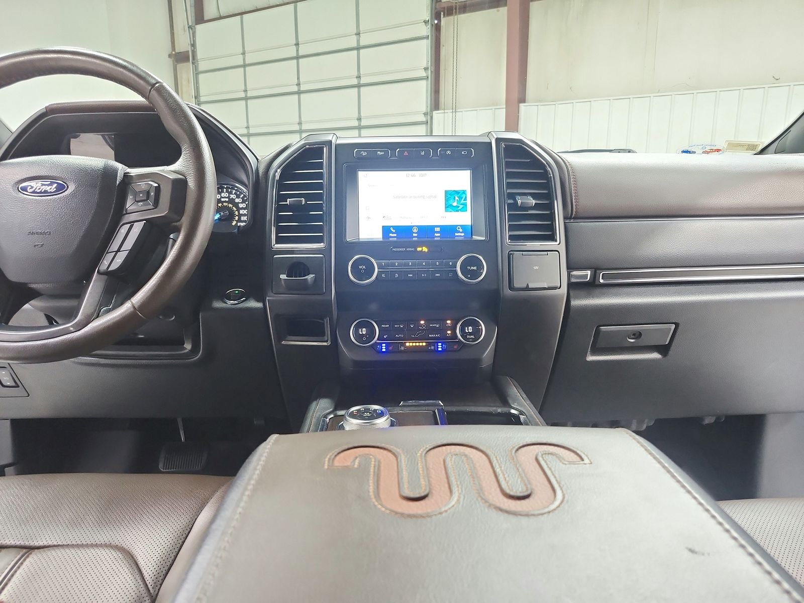 Used 2021 Oxford White Ford King Ranch image 28