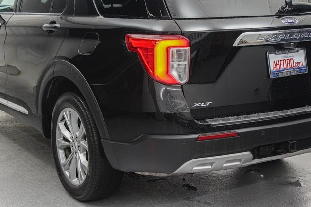 Certified Used 2023 Agate Black Metallic Ford XLT image 7