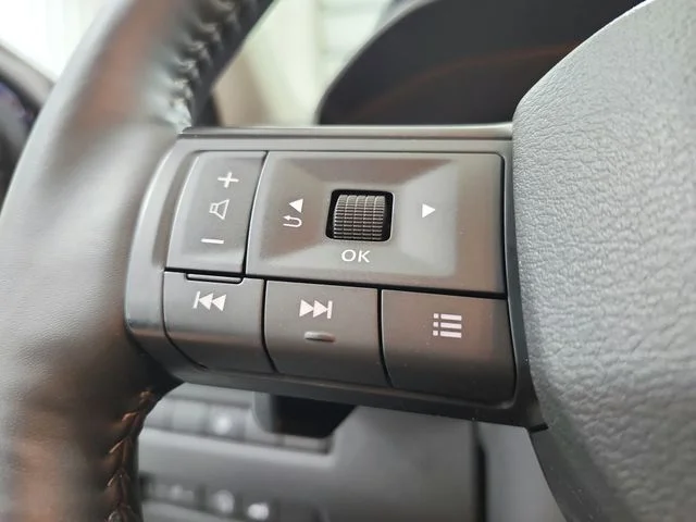 Used 2025 Blue Nissan SV image 25