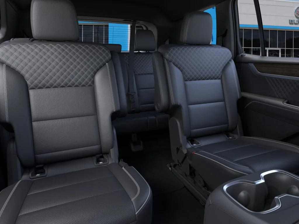 2026 GMC Acadia Denali - Photo 17