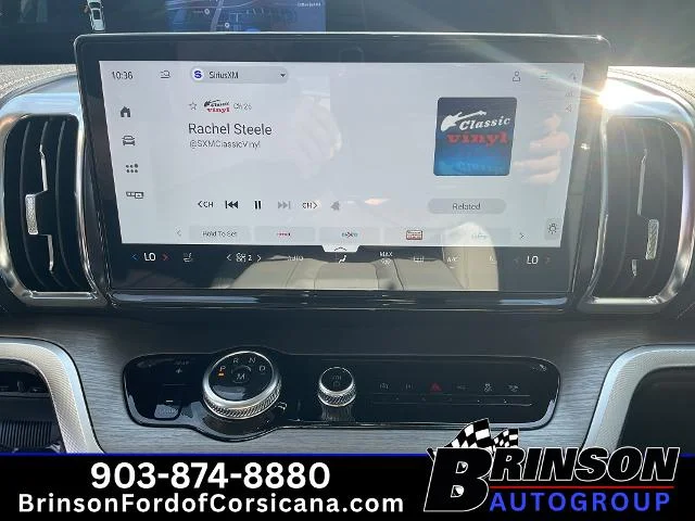 New 2027 Star White Metallic Tri-Coat Ford Platinum image 38