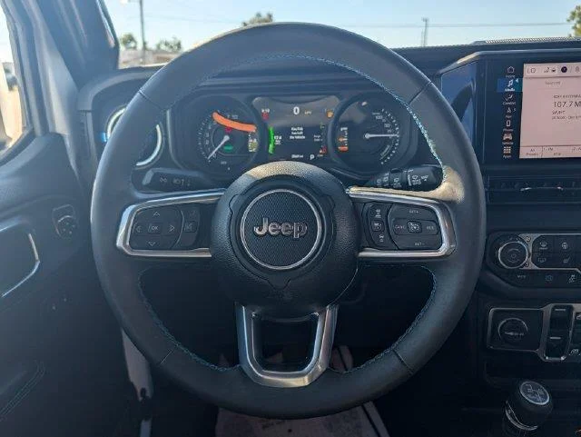 Used 2024 Black Jeep High Altitude image 14