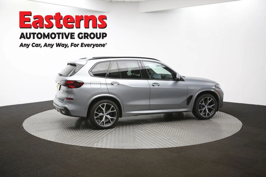 Used 2025 Gray BMW xDrive40i image 44