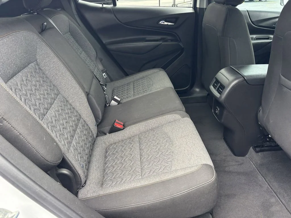 Used 2022 Summit White Chevrolet LT image 22