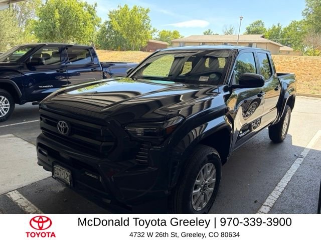 Used 2025  Toyota SR5 image 1