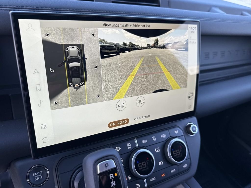New 2026 Santorini Black Land Rover S image 4