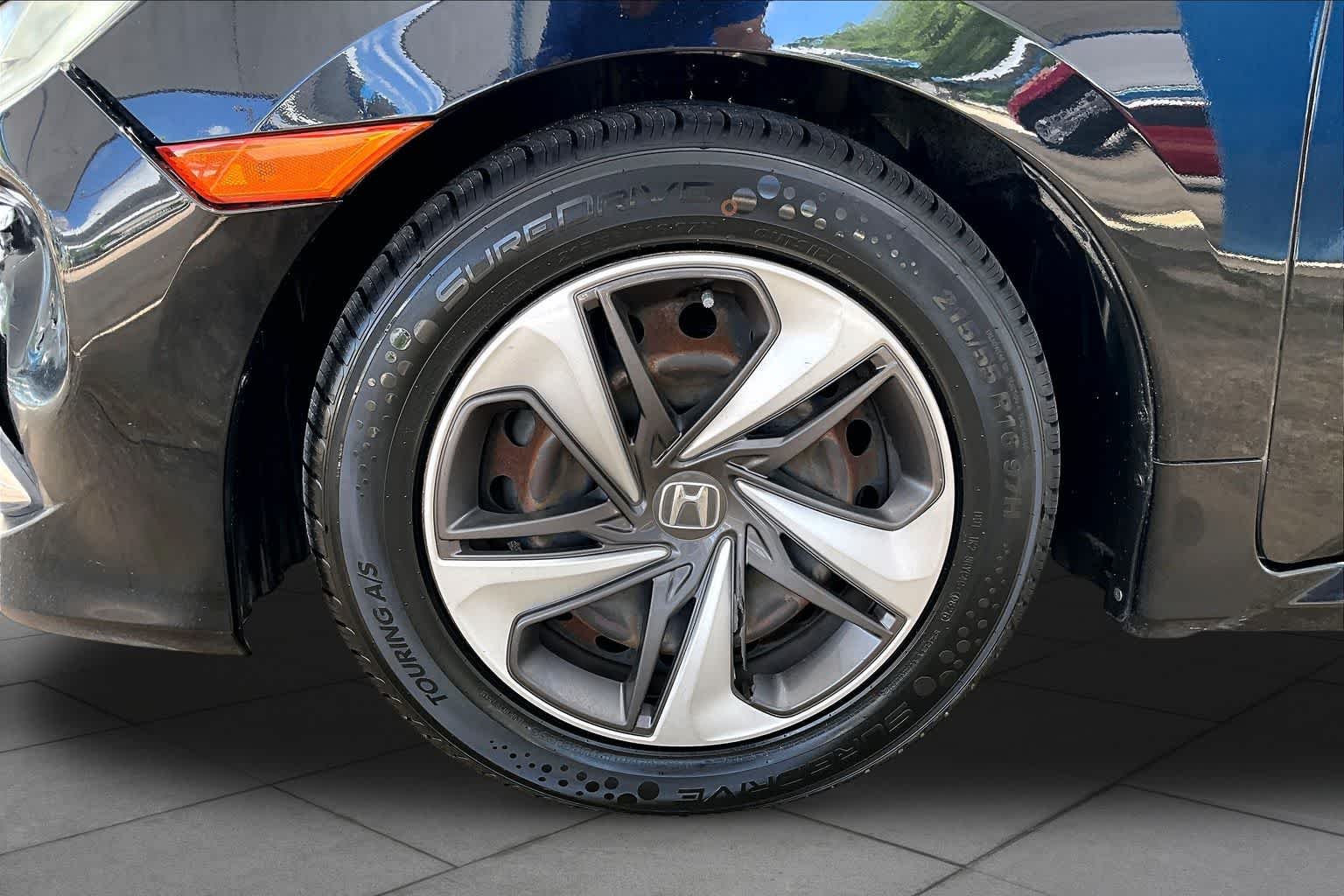 Used 2019 Crystal Black Pearl Honda LX image 9