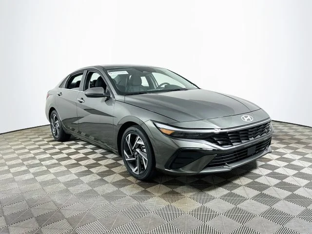 New 2026 Hyundai ELANTRA Limited