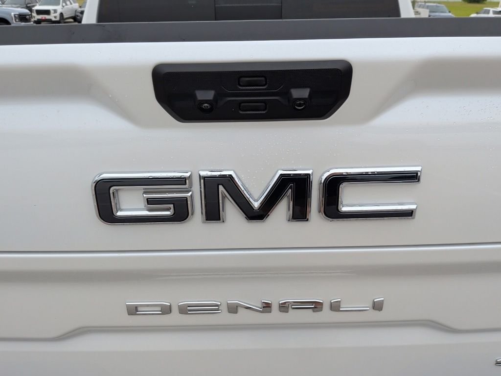Used 2025 White Frost Tri-Coat GMC Denali Ultimate image 48