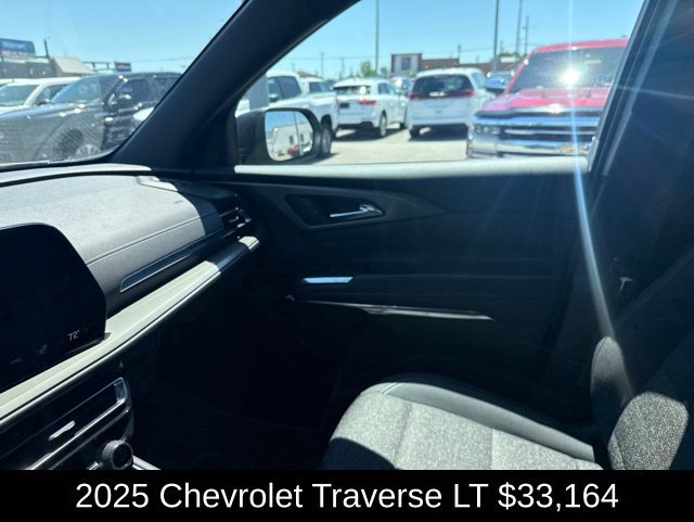 Used 2025 Lakeshore Blue Chevrolet LT image 18