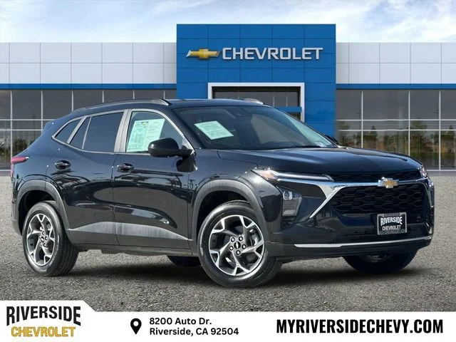 2025 Chevrolet Trax LT's photo