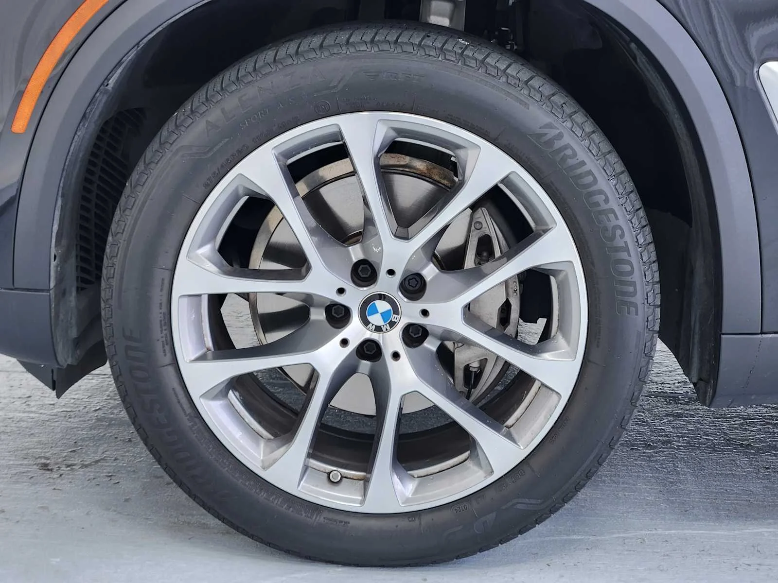 Certified Used 2024 Black Sapphire Metallic BMW xDrive40i image 7