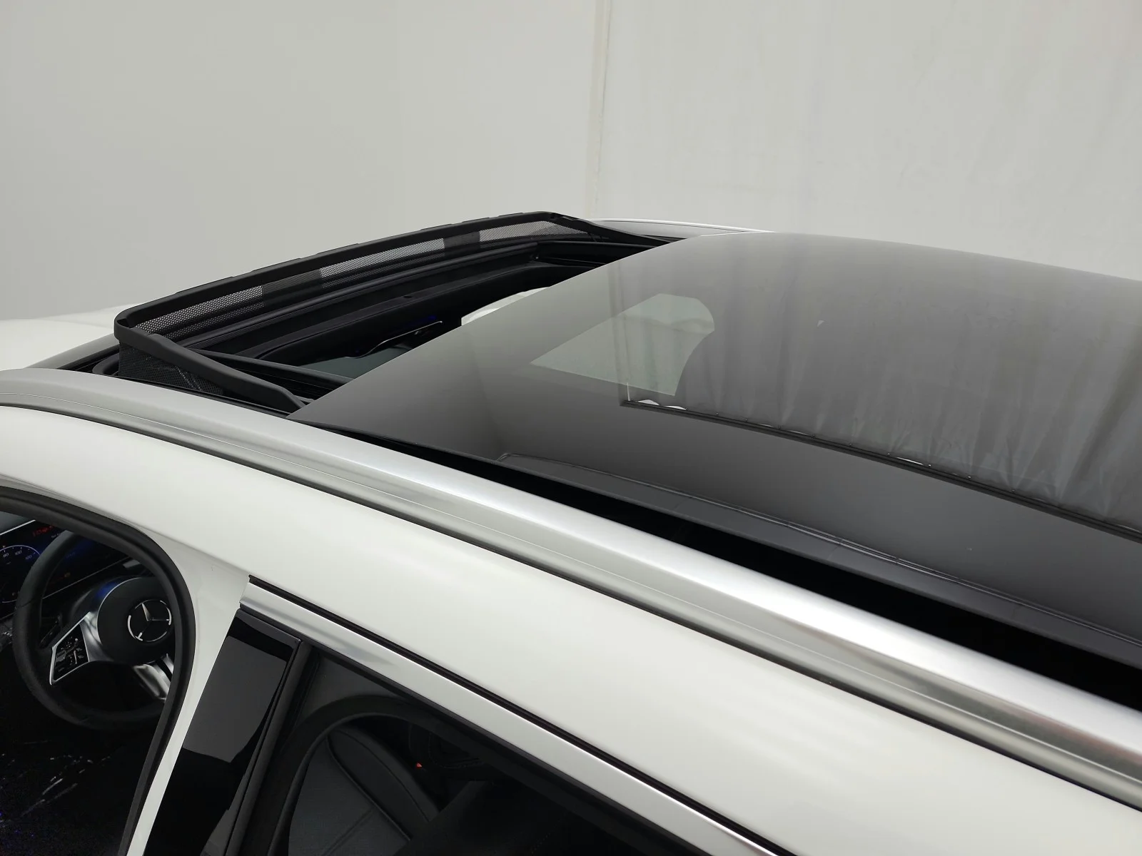 Used 2025 Polar White Mercedes-Benz GLC 350e 4MATIC® SUV image 11