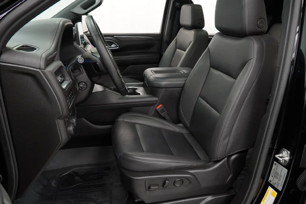 Certified Used 2023 BLACK Chevrolet Z71 image 4