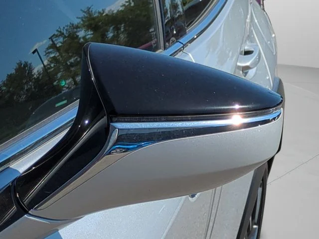 Used 2020 Silver Lexus 250h Base image 28