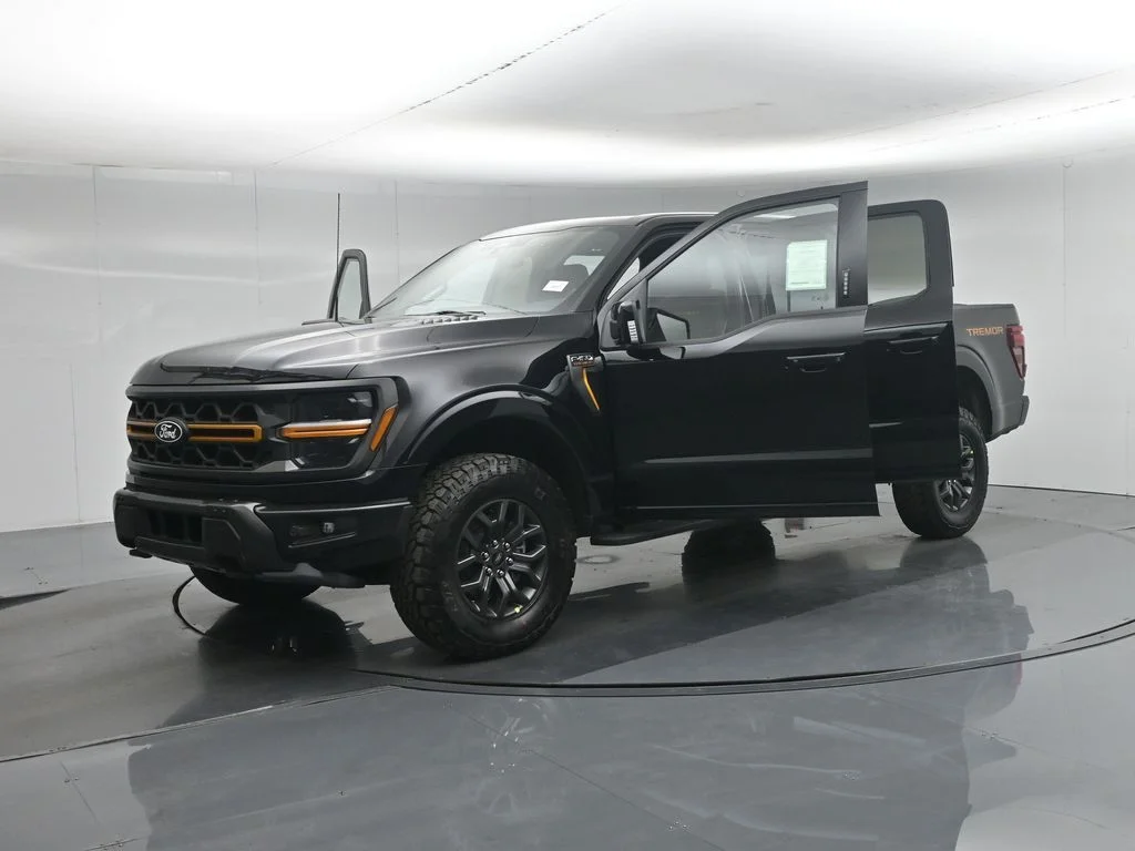 New 2026 Agate Black Metallic Ford Tremor image 36