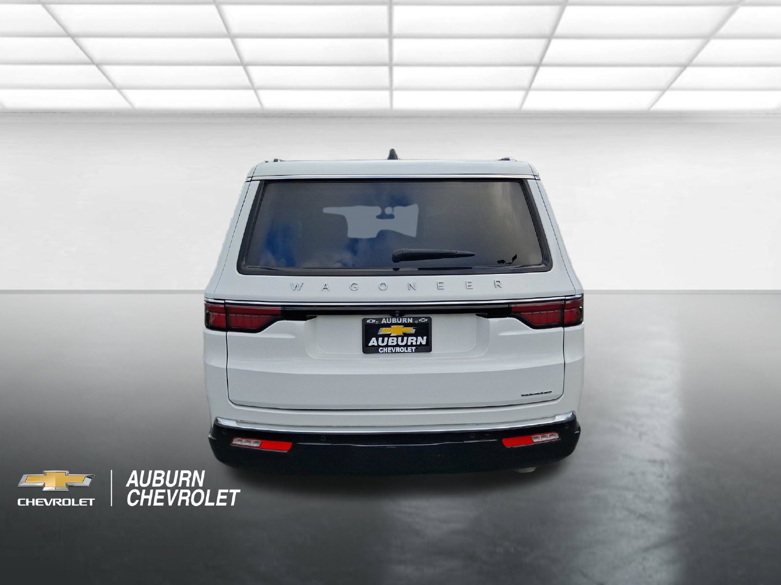 2024 Jeep Wagoneer L Series III - Photo 4