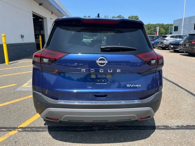 Used 2023 Blue Nissan SV image 4