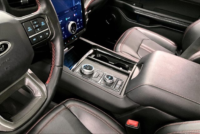 Used 2024 Agate Black Metallic Ford Limited image 18