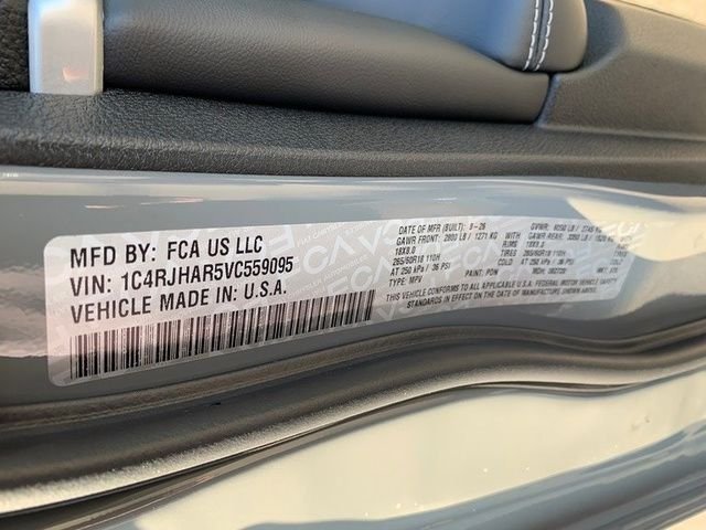 New 2027 Sting-Gray Clearcoat Jeep Laredo Altitude image 20