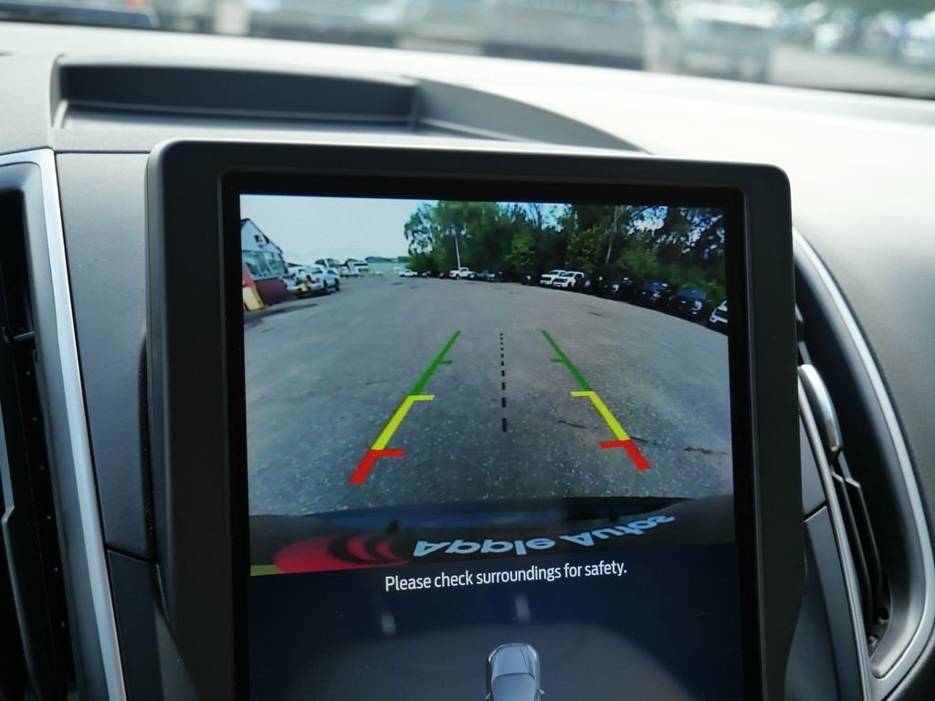 Used 2024 Black Ford SEL image 27