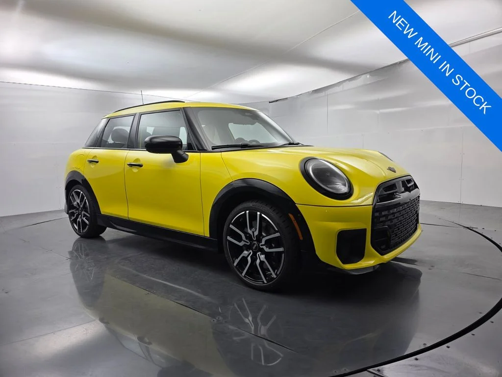 2026 MINI Hardtop Cooper S's photo