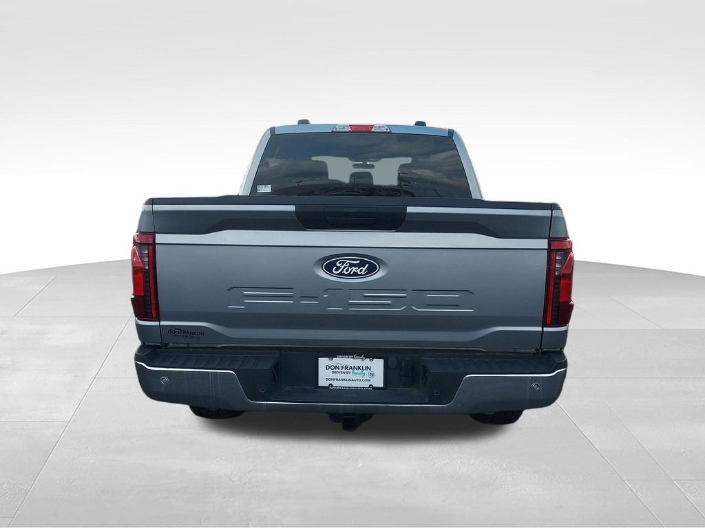 Used 2025 Silver Ford XLT image 4