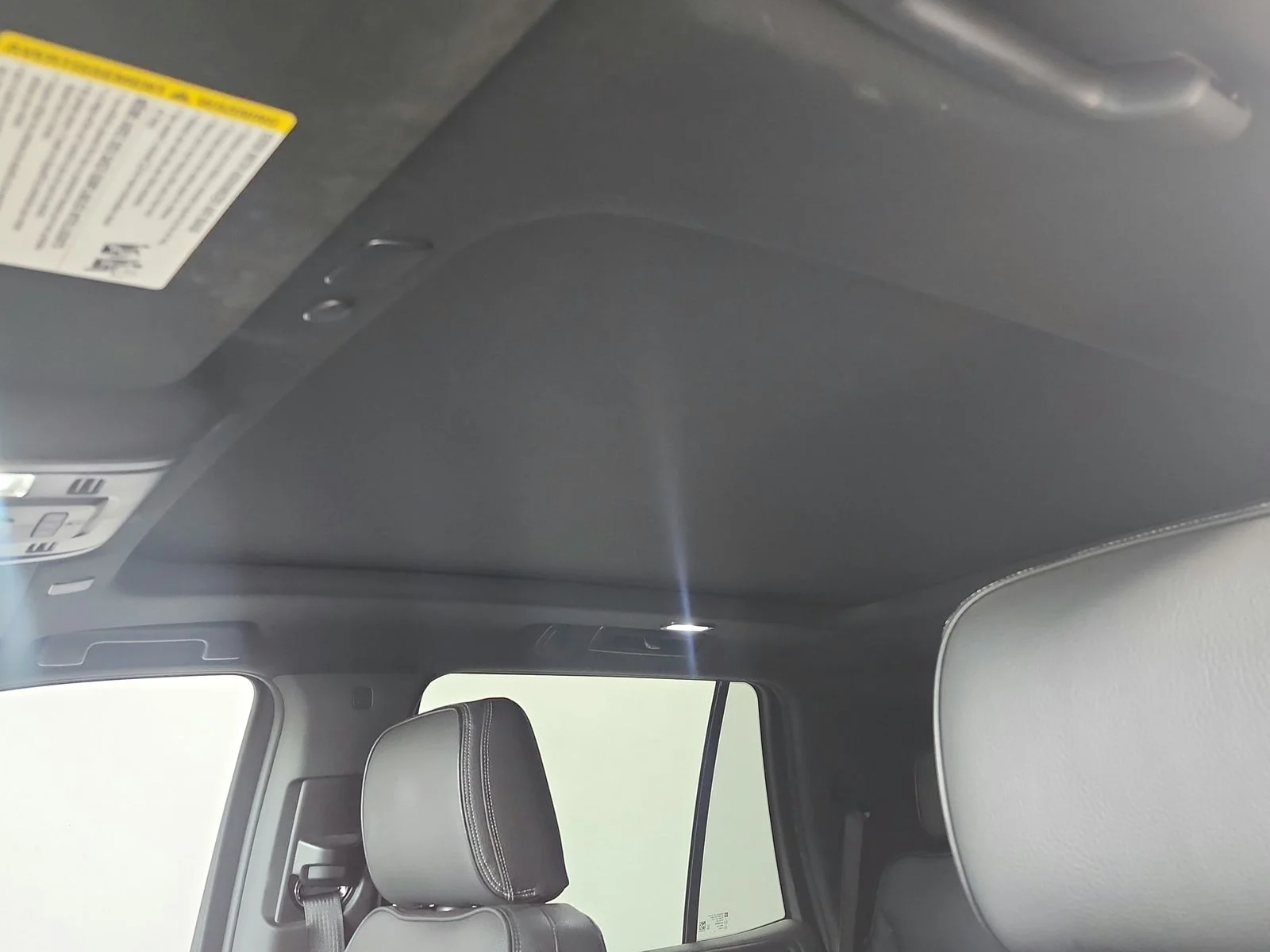 Used 2022 Black GMC Denali image 9
