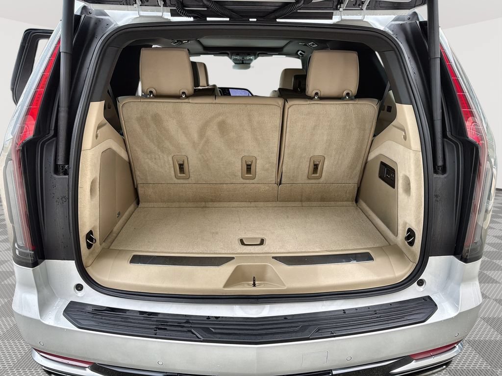 2024 Cadillac Escalade Premium Luxury - Photo 21