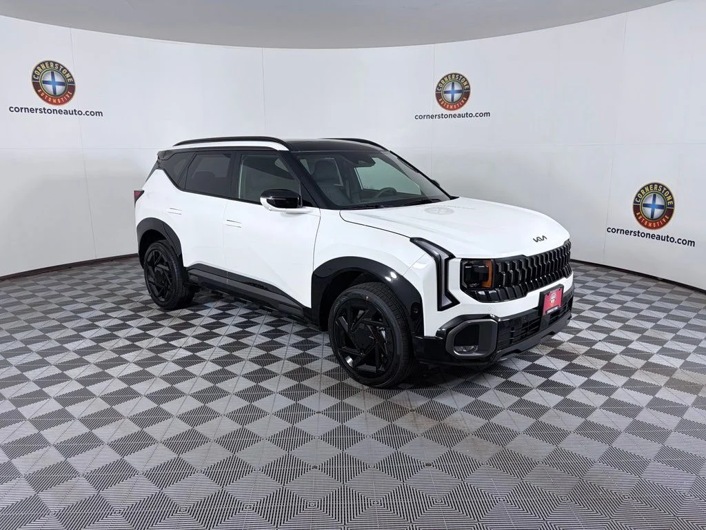 New 2027 Snow White Pearl Kia SX X -Line image 16