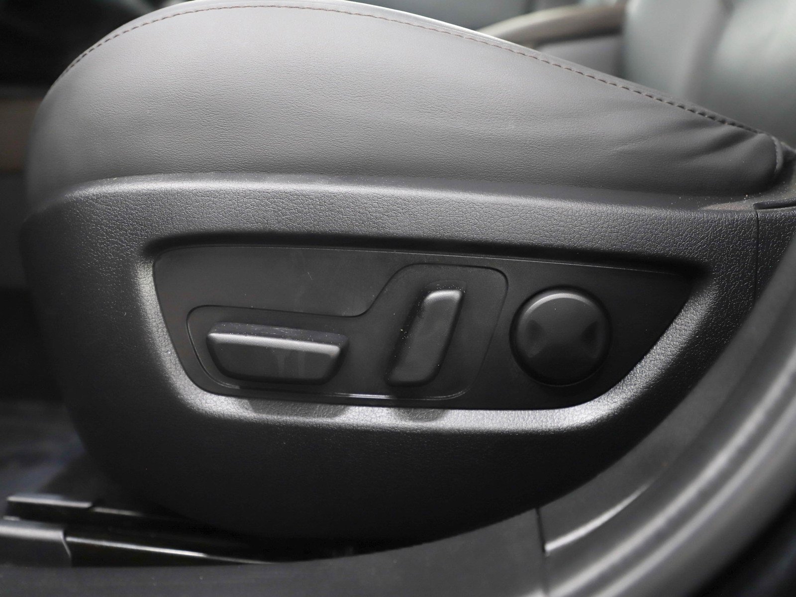 Used 2024 Jet Black Mica Mazda 2.5 S Premium Package image 20