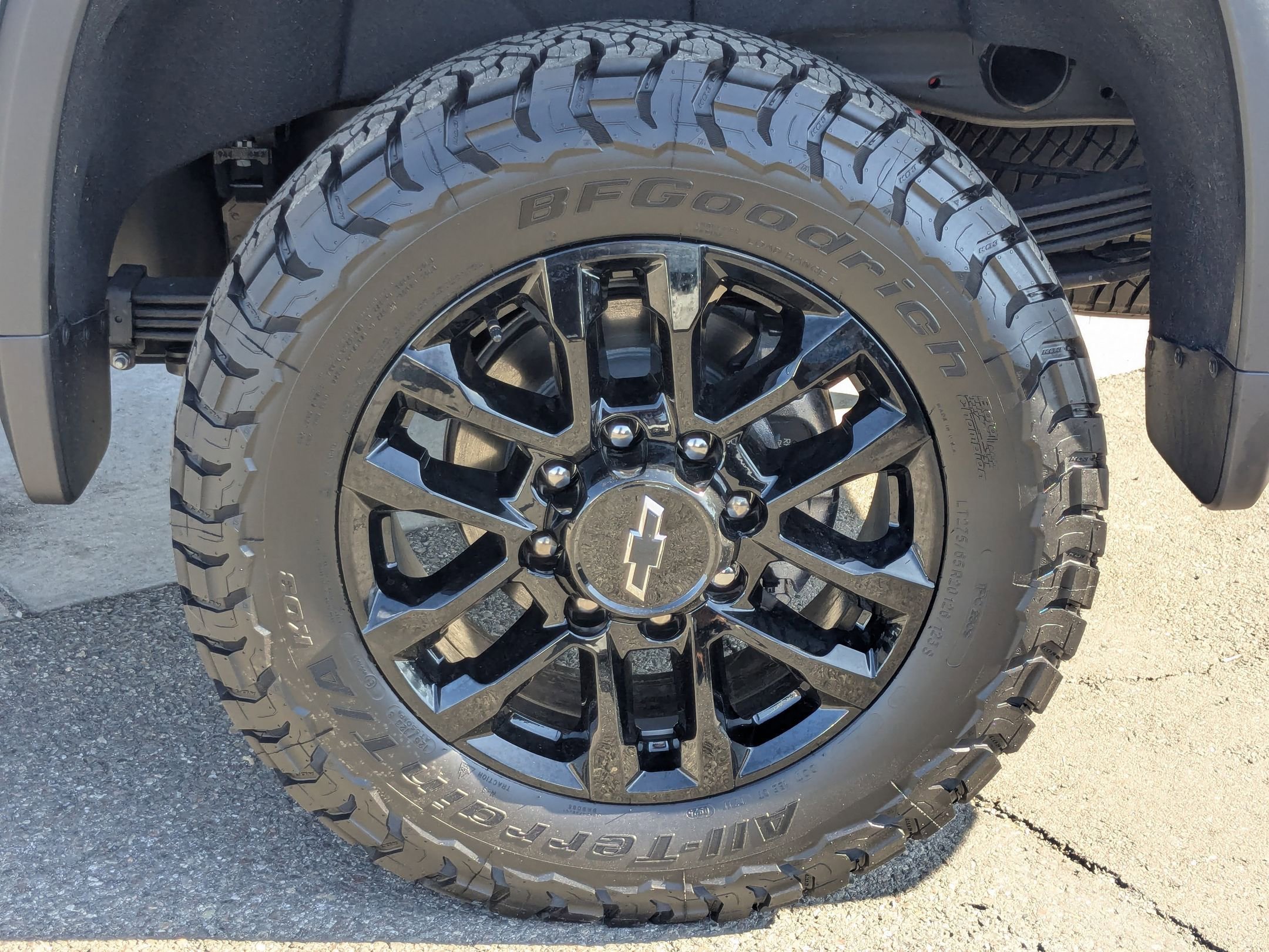 2025 Chevrolet Silverado 2500 HD LTZ - Photo 9