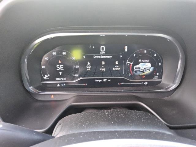 Used 2023 Silver GMC SLT image 5