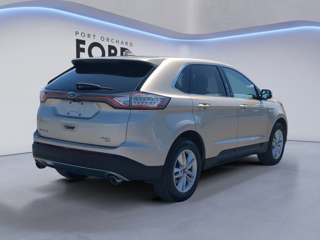 Used 2017 White Gold Metallic Ford SEL image 7