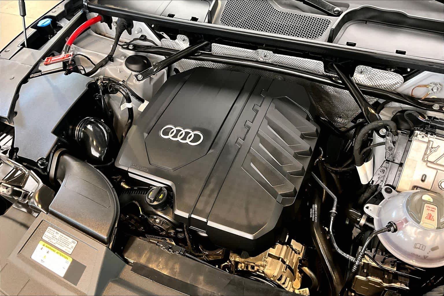 Used 2024 Florett Silver Metallic Audi S line Premium Plus image 31