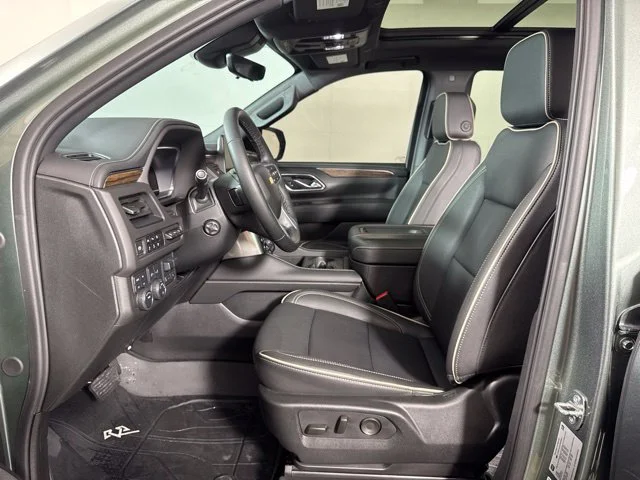 Used 2024 Silver Sage Chevrolet Premier image 11