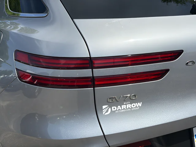 Used 2023 Silver Genesis 2.5T image 28