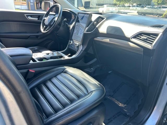 Used 2024 Silver Metallic Ford SEL image 10
