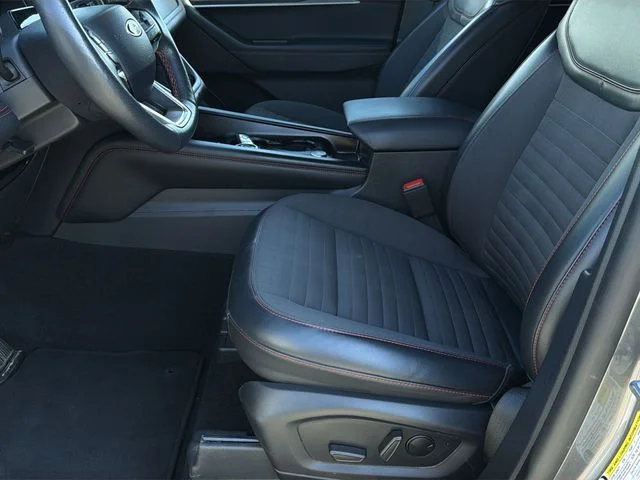 Used 2025 Gray Ford ST-Line image 22