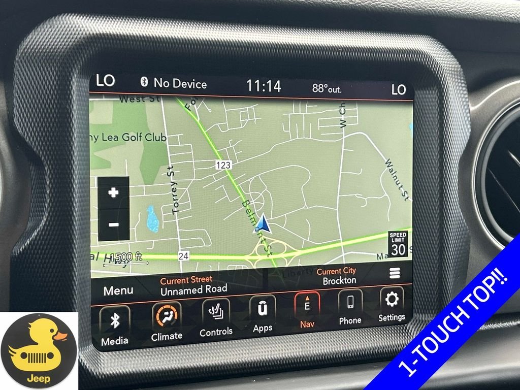 Used 2023  Jeep Sport S image 32