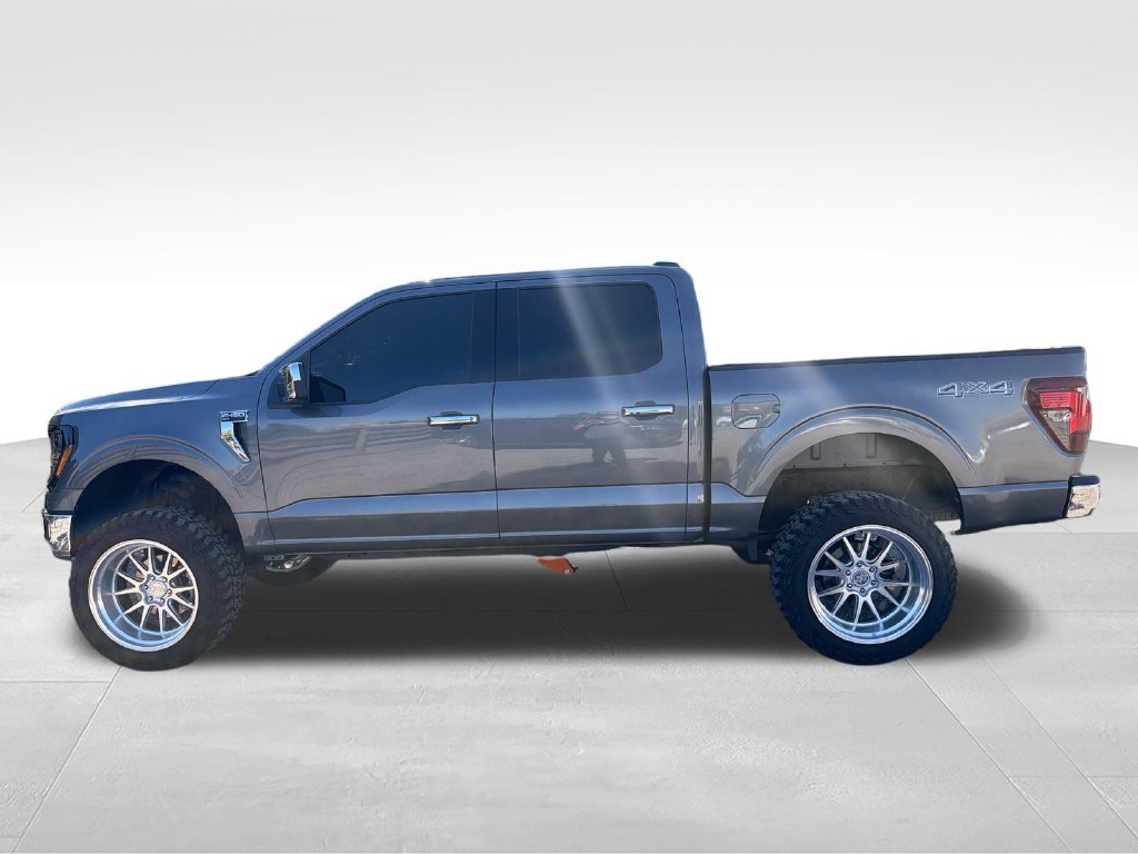 Used 2025 Gray Ford XLT image 2