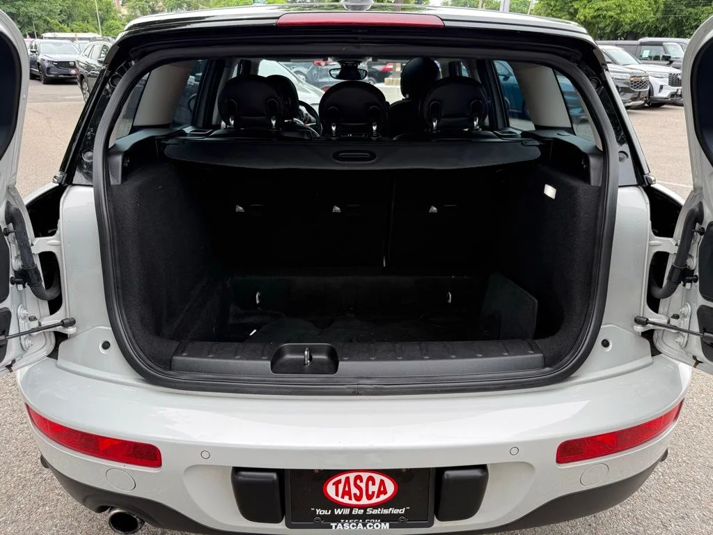 Used 2019  MINI  image 27
