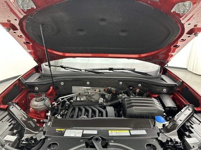 Used 2022 Red Volkswagen SEL image 27