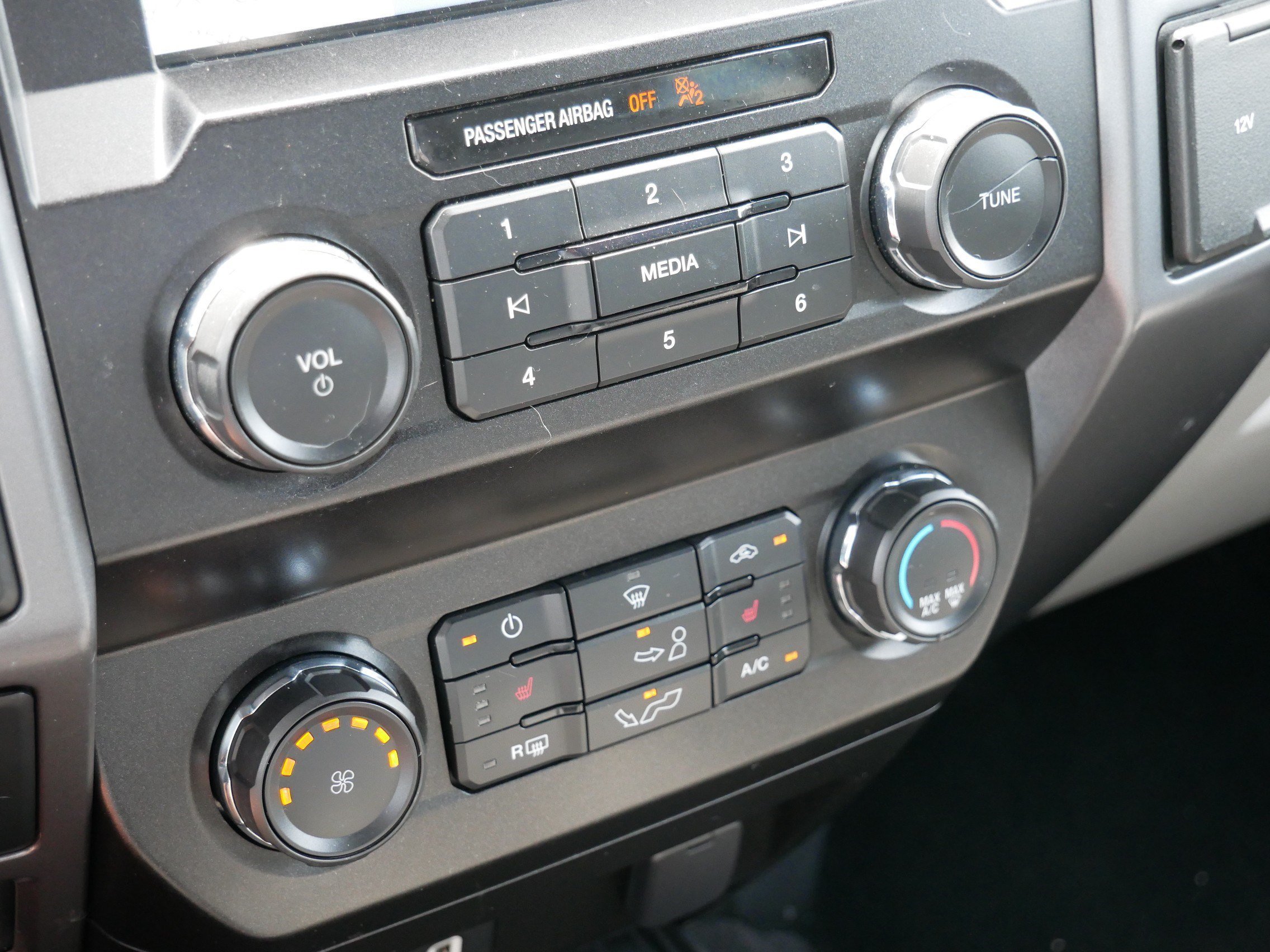 2020 Ford F-150 XLT - Photo 22