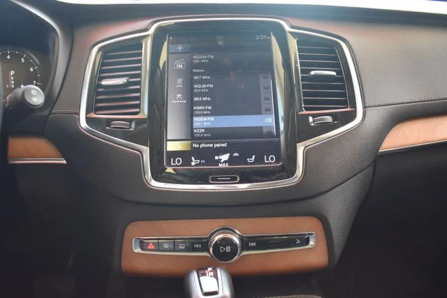 Used 2018 Gray Volvo T6 Inscription image 28